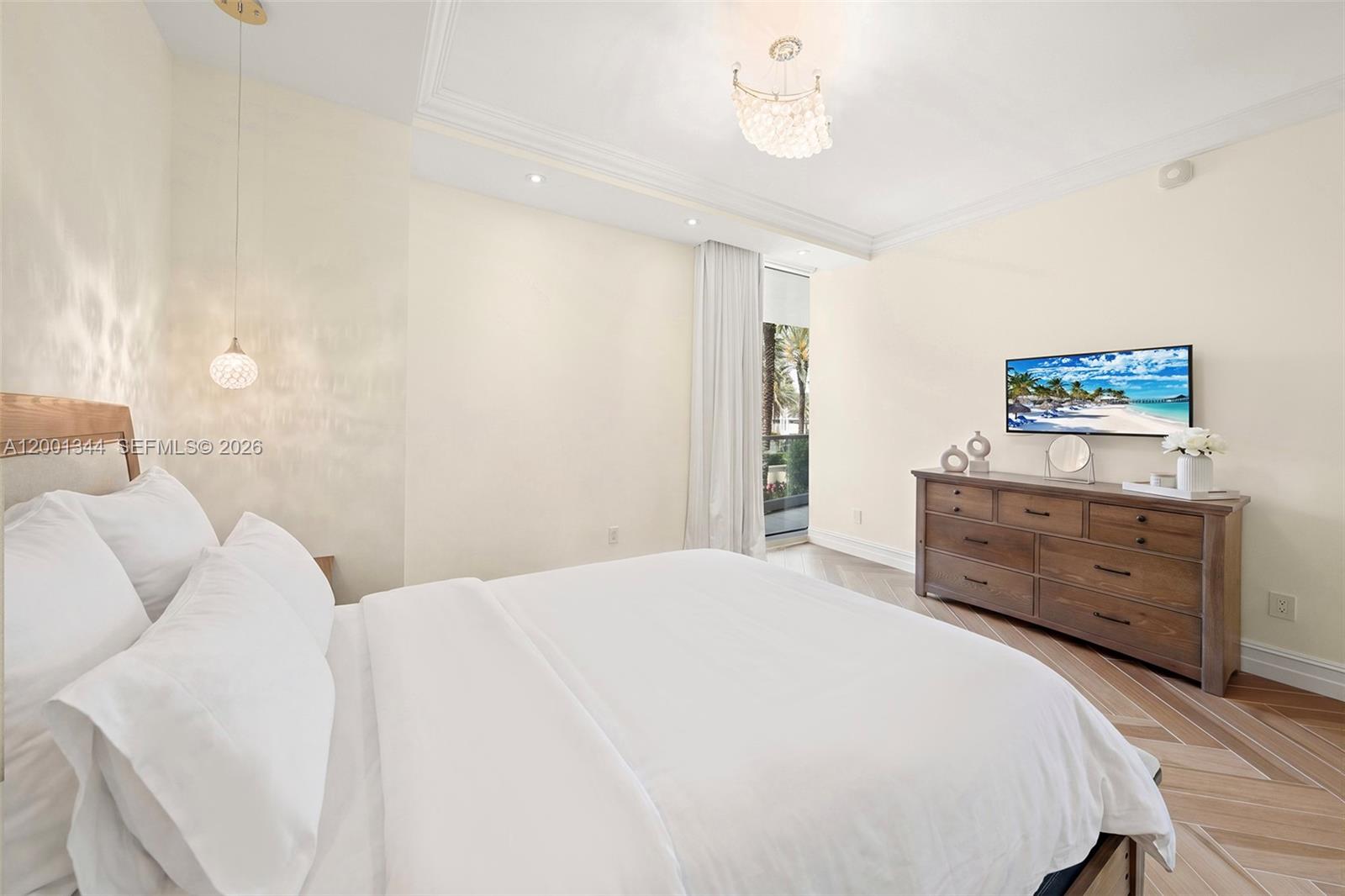 ALTOS DEL MAR NO. 5 - Residential