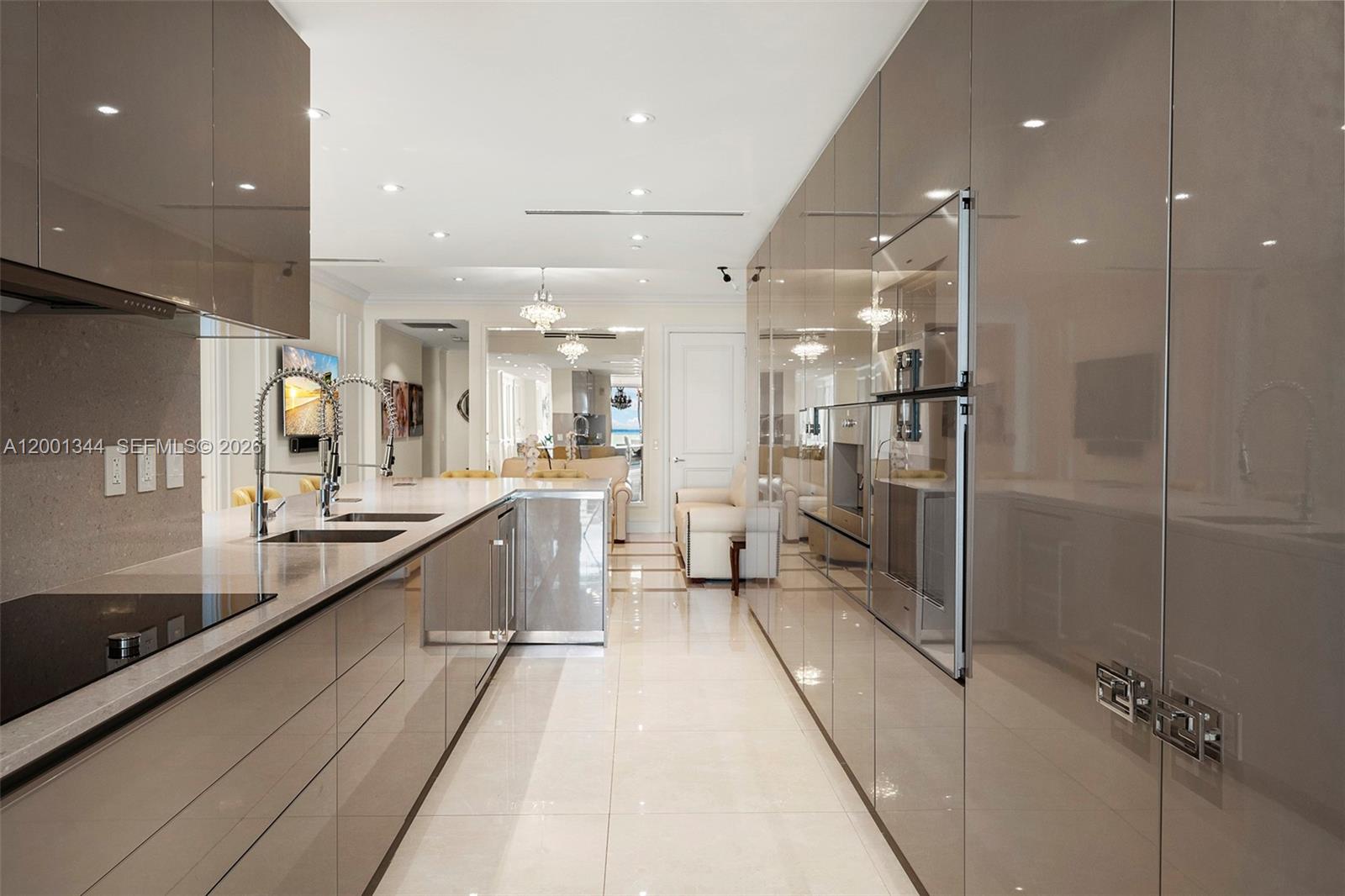 ALTOS DEL MAR NO. 5 - Residential