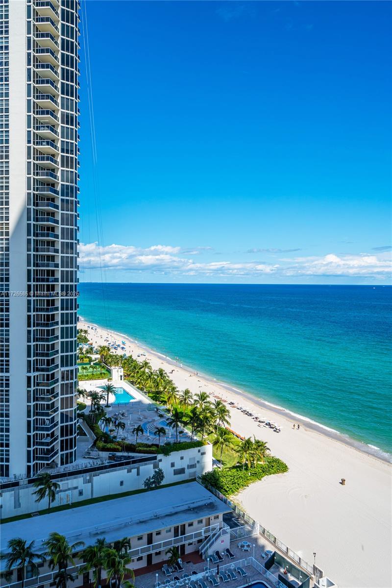 18975 COLLINS CONDO - Residential Lease