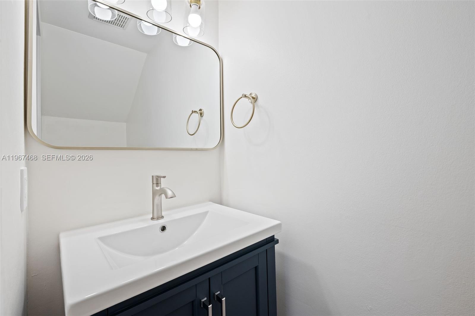 GABLES SOUTH CONDO - Residential Lease