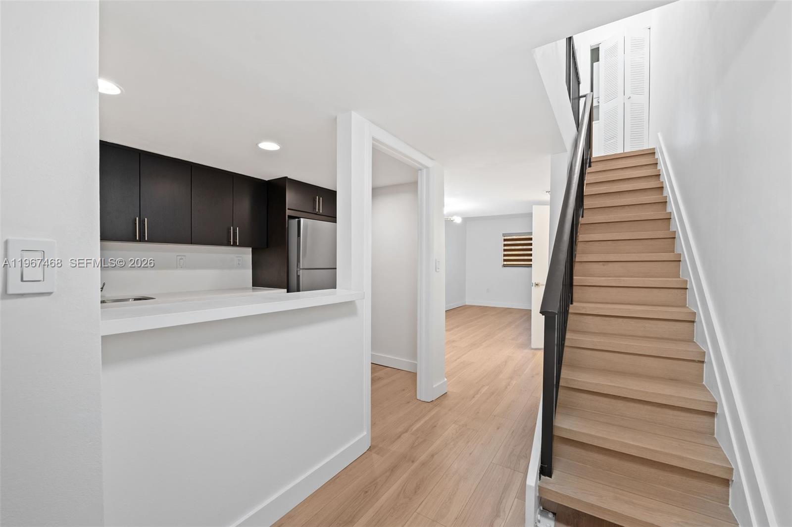 GABLES SOUTH CONDO - Residential Lease