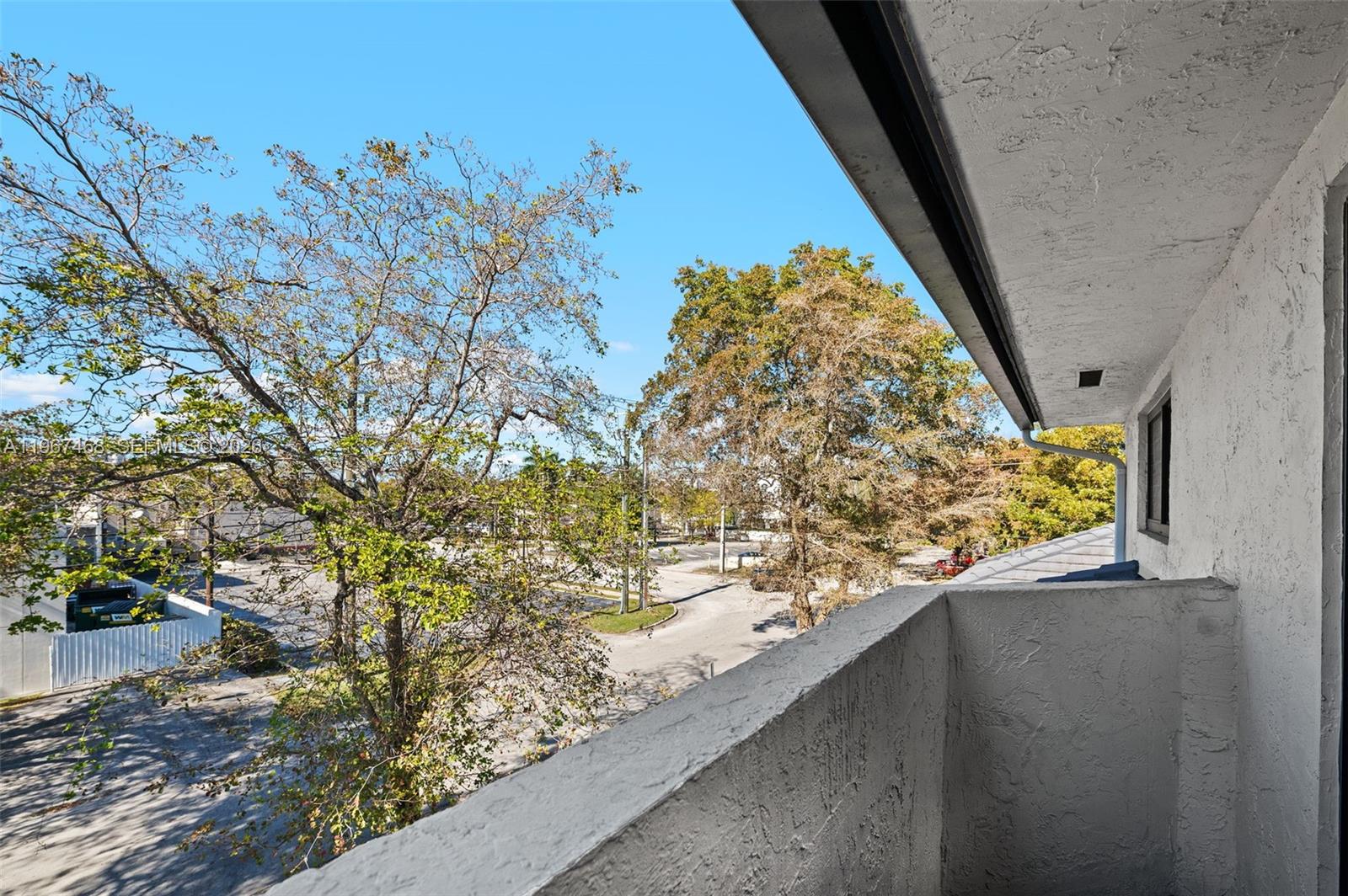 GABLES SOUTH CONDO - Residential Lease