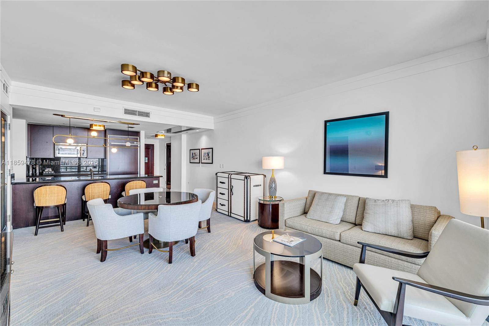 FONTAINEBLEAU III OCEAN C - Residential