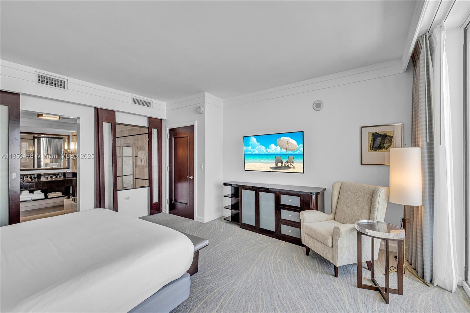 FONTAINEBLEAU III OCEAN C - Residential