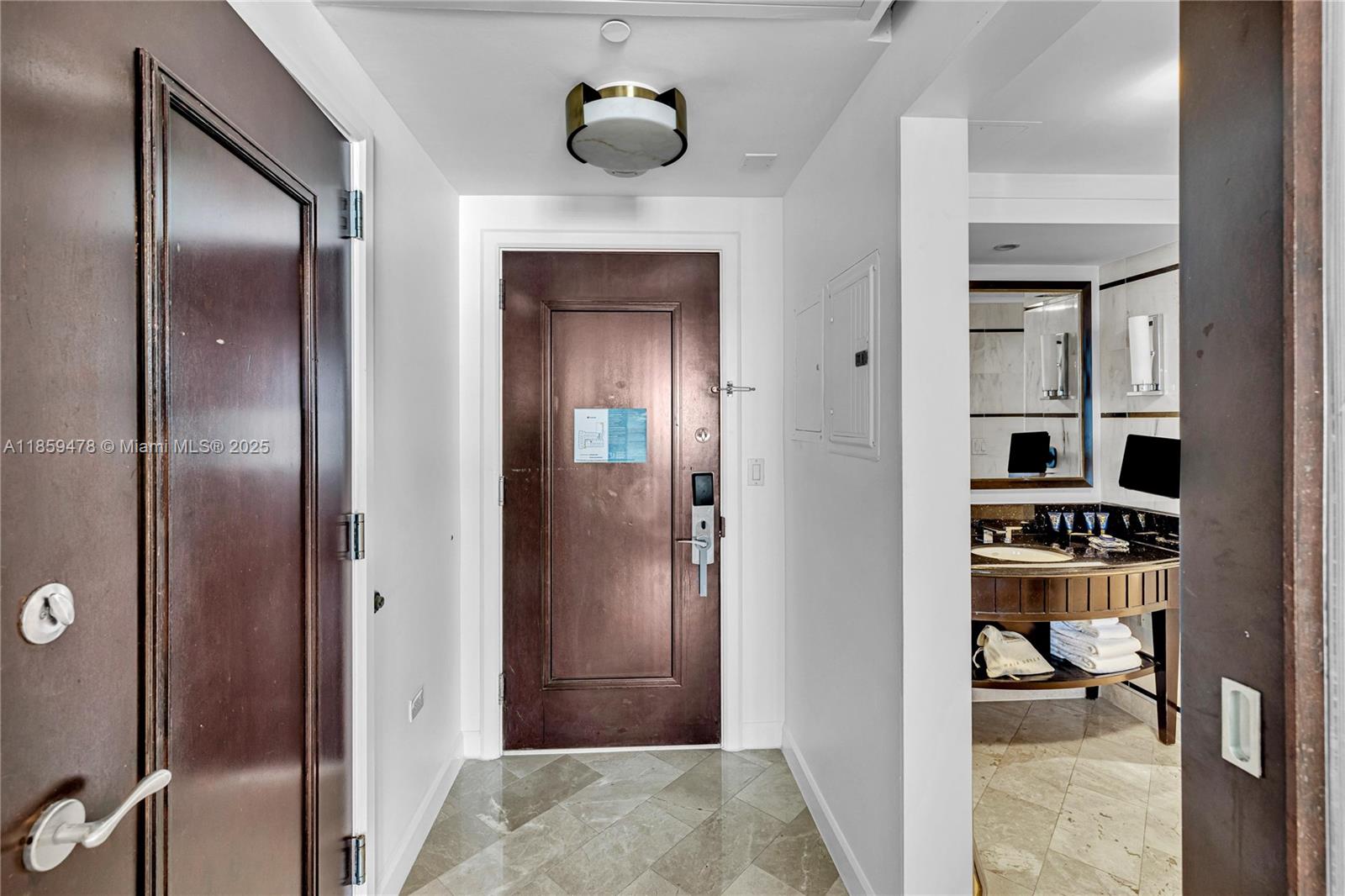 FONTAINEBLEAU III OCEAN C - Residential