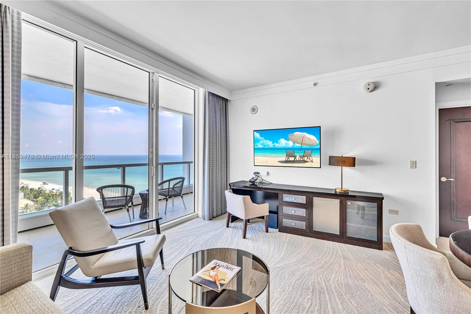 FONTAINEBLEAU III OCEAN C - Residential