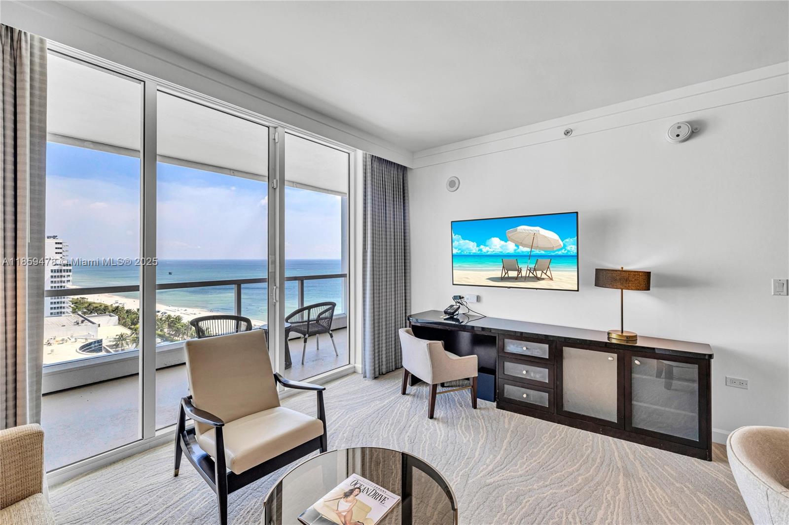 FONTAINEBLEAU III OCEAN C - Residential