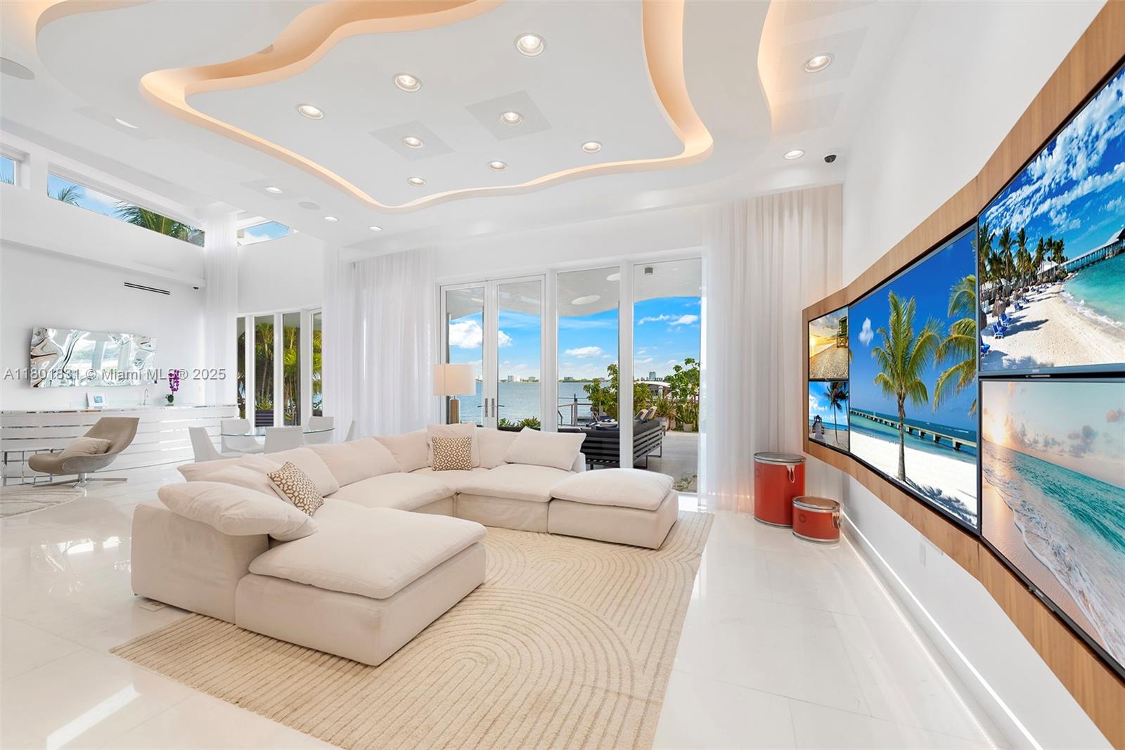 BISCAYNE POINT - Residential