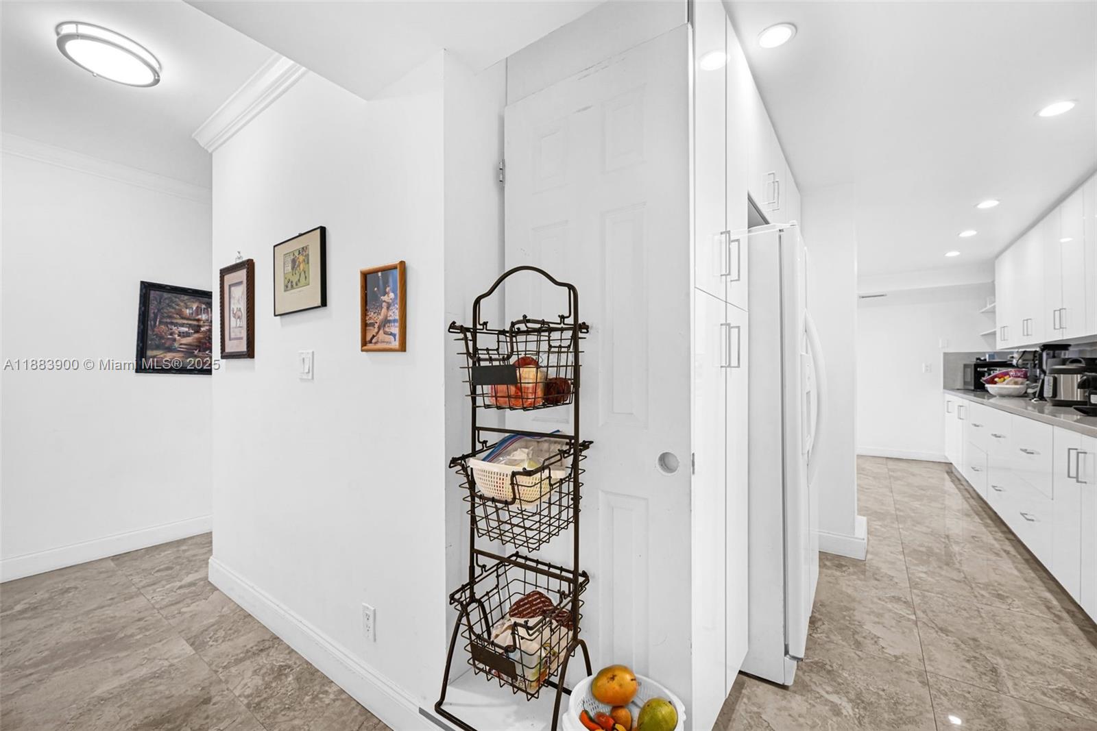 CORONADO CONDO- TOWER II - Residential Lease