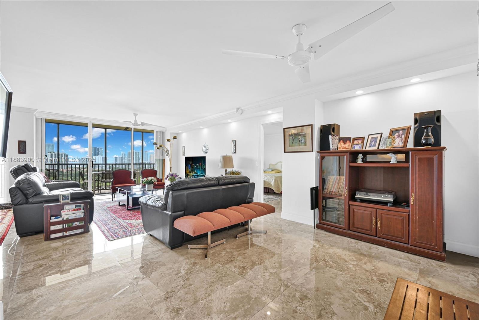 CORONADO CONDO- TOWER II - Residential Lease