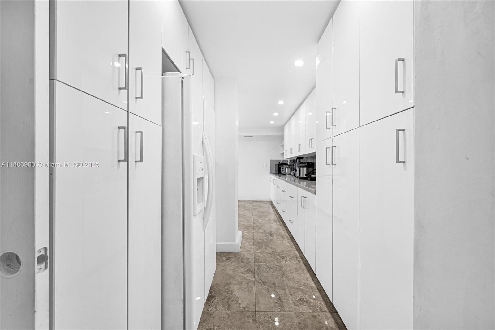 CORONADO CONDO- TOWER II - Residential Lease