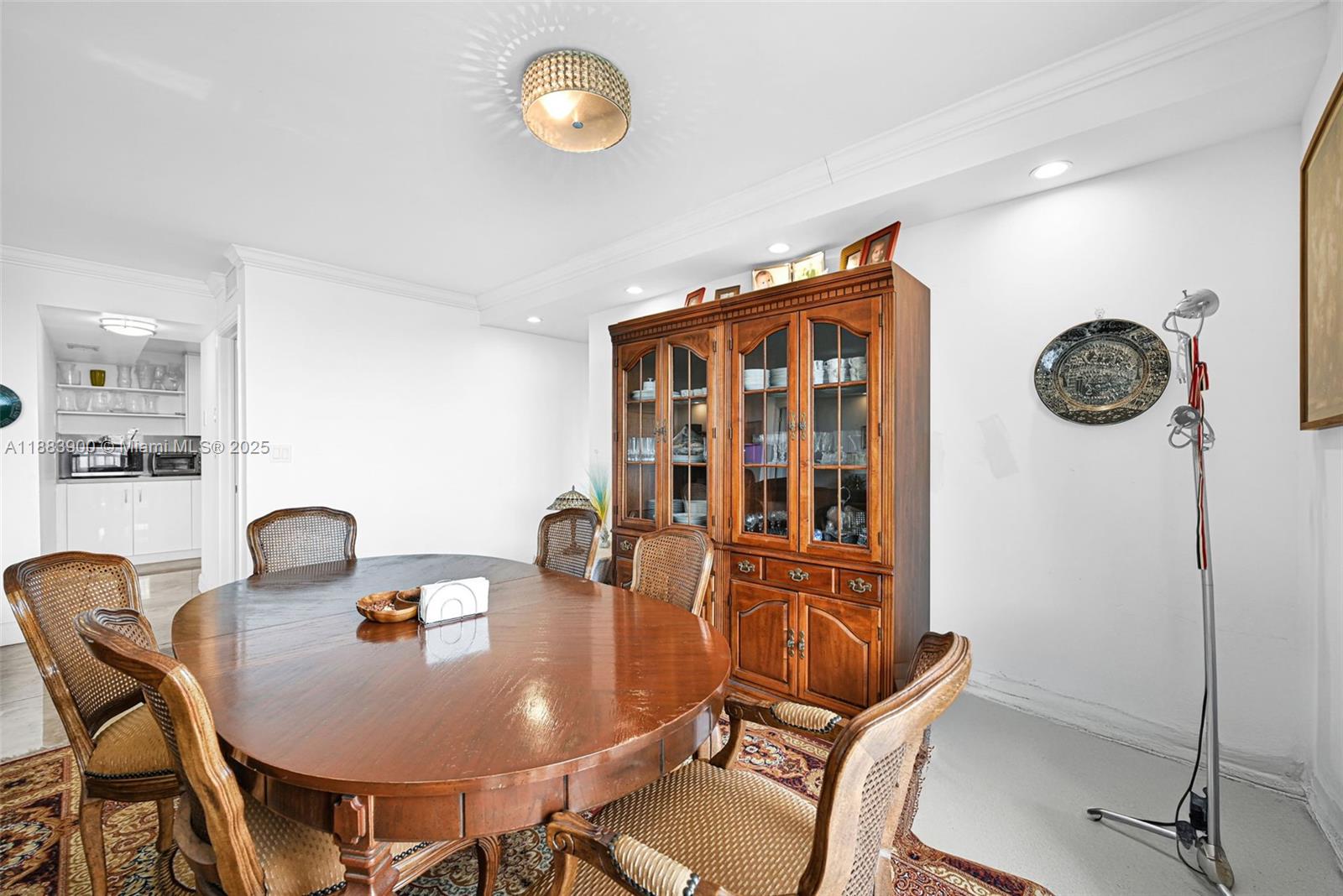 CORONADO CONDO- TOWER II - Residential Lease