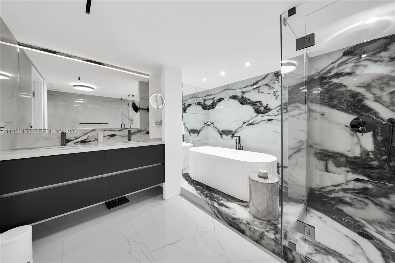 NINE ISLAND AVENUE CONDO - Residential