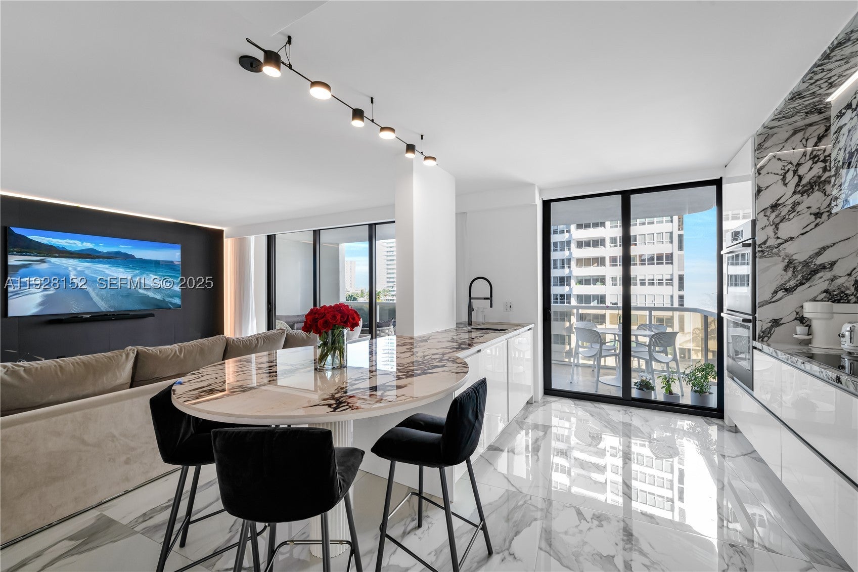 9 Island Ave