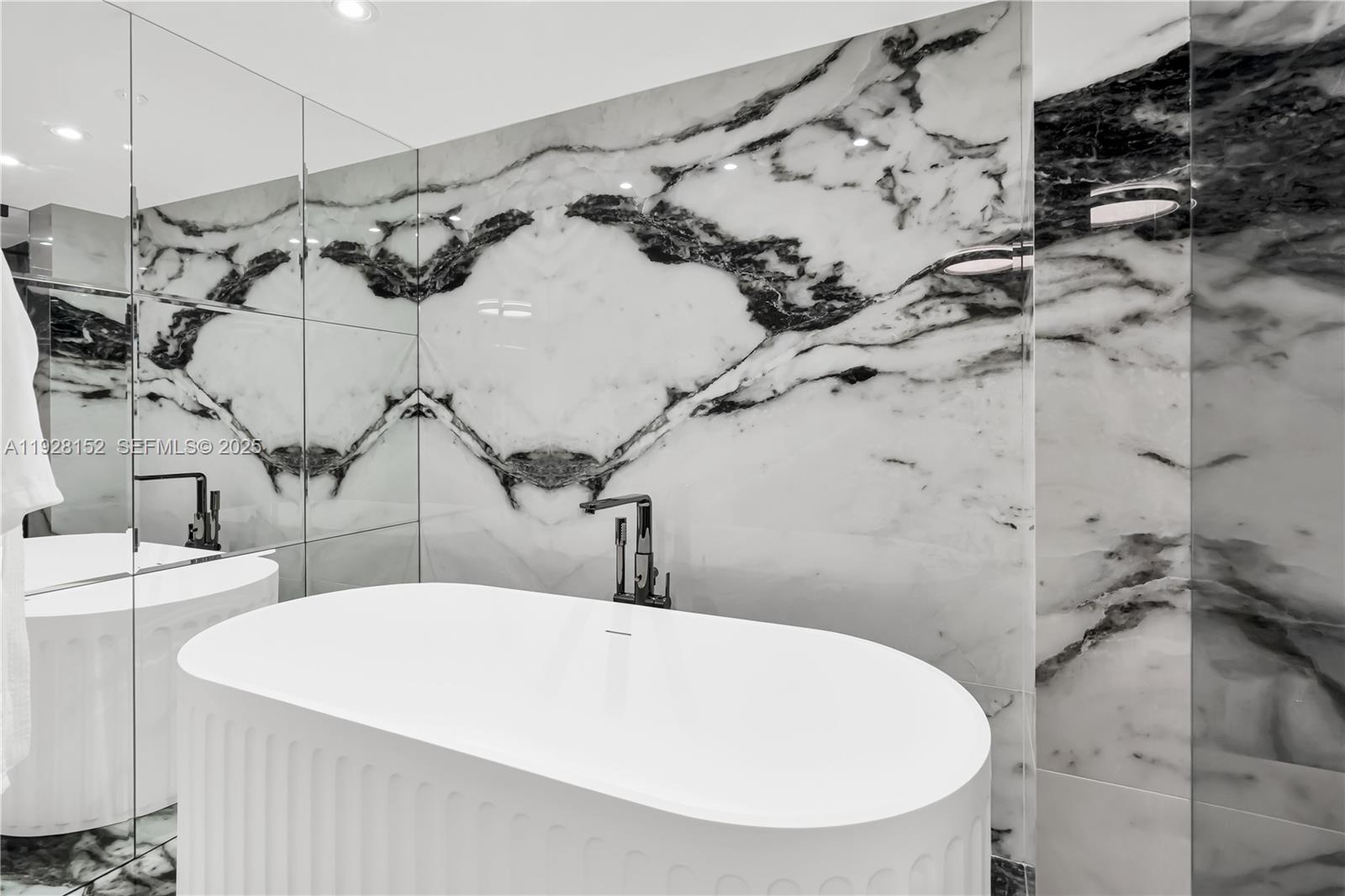 NINE ISLAND AVENUE CONDO - Residential