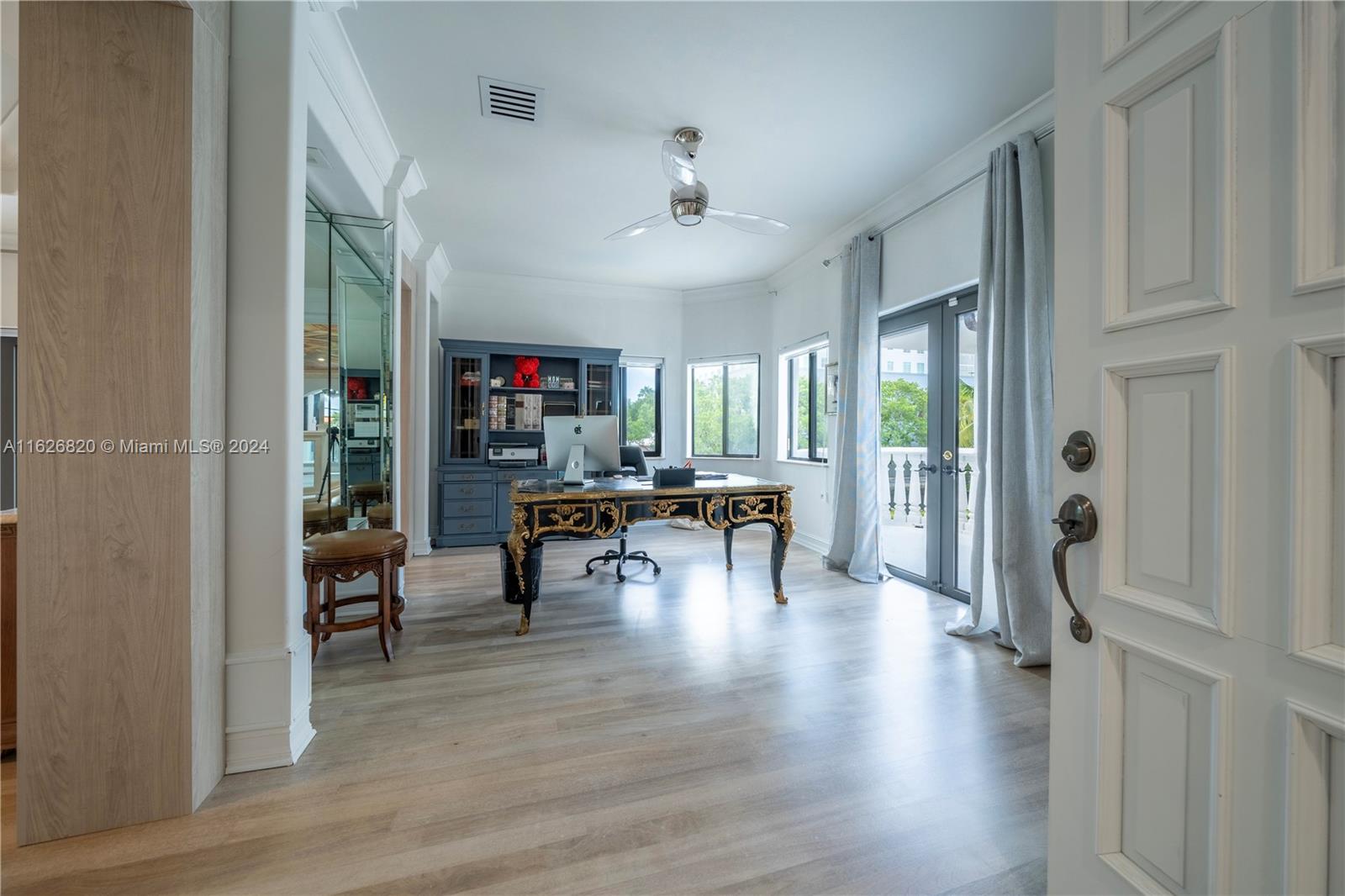 EASTERN SHORES - Residential