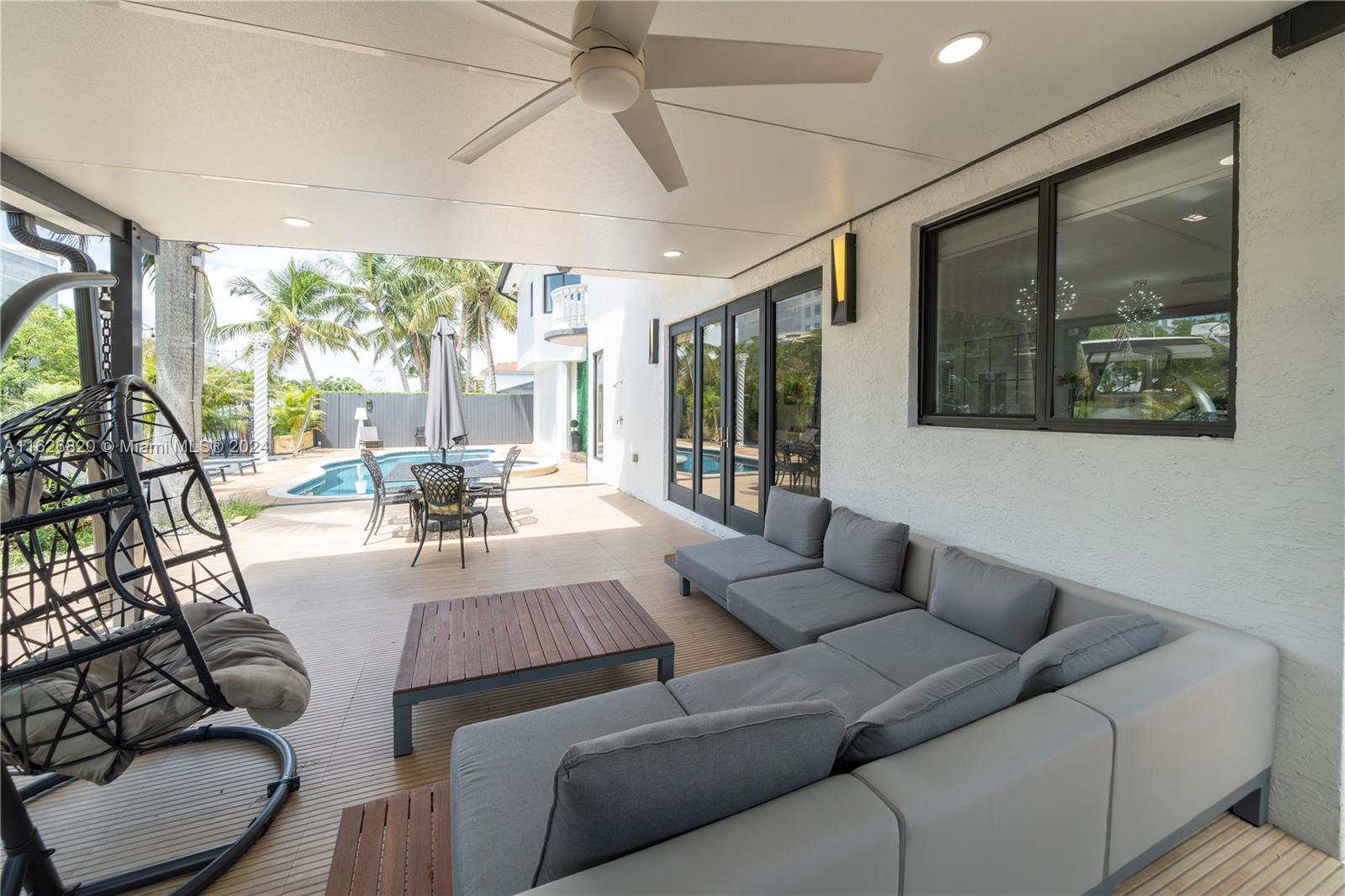 EASTERN SHORES - Residential