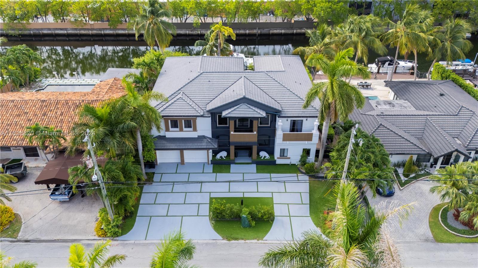 EASTERN SHORES - Residential