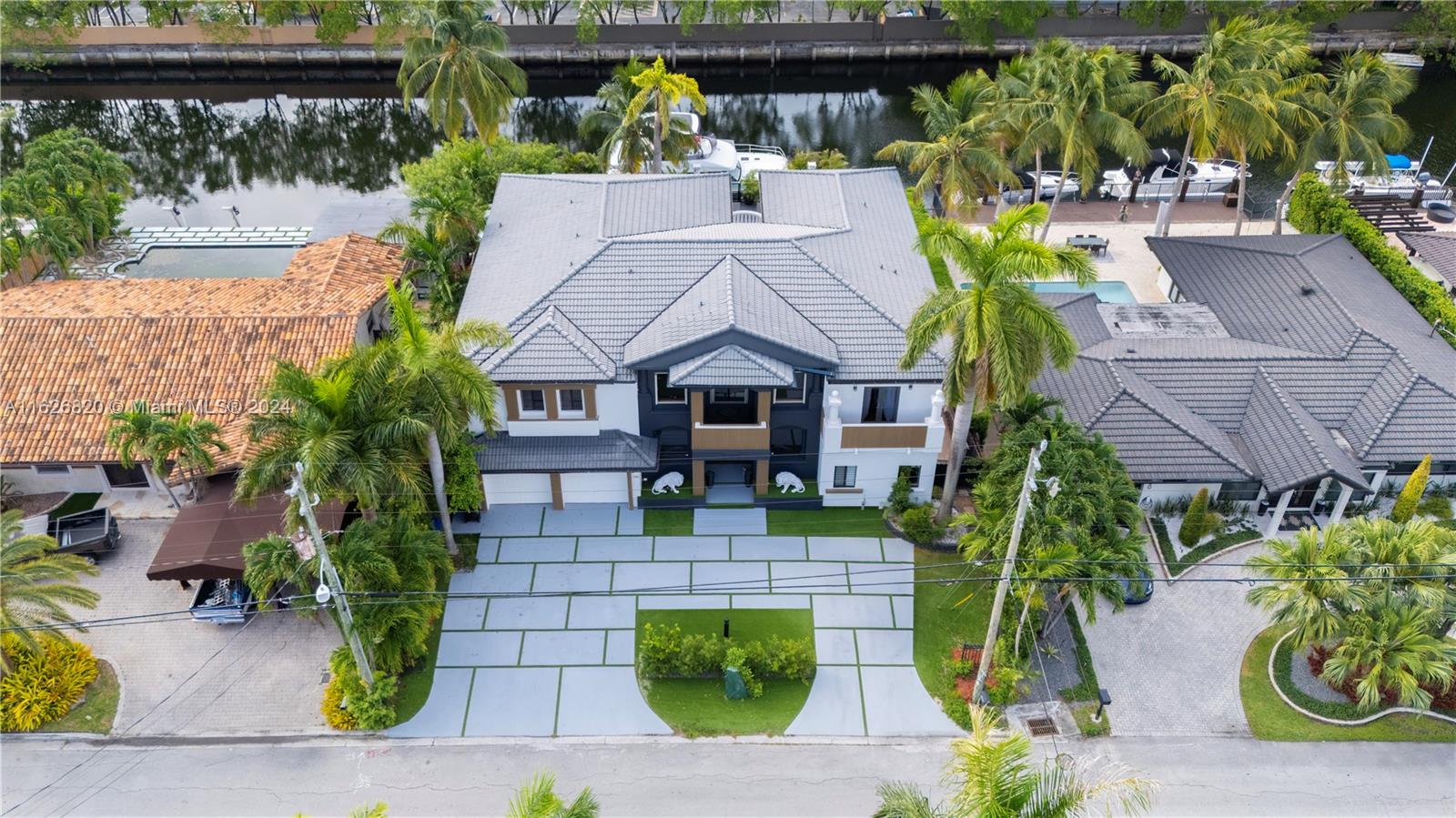 EASTERN SHORES - Residential