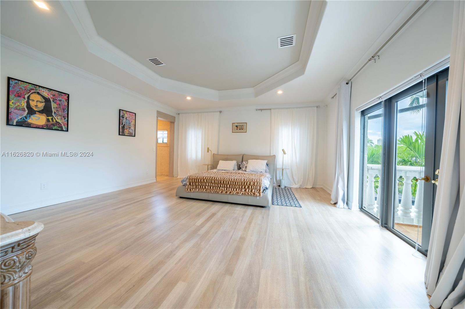 EASTERN SHORES - Residential