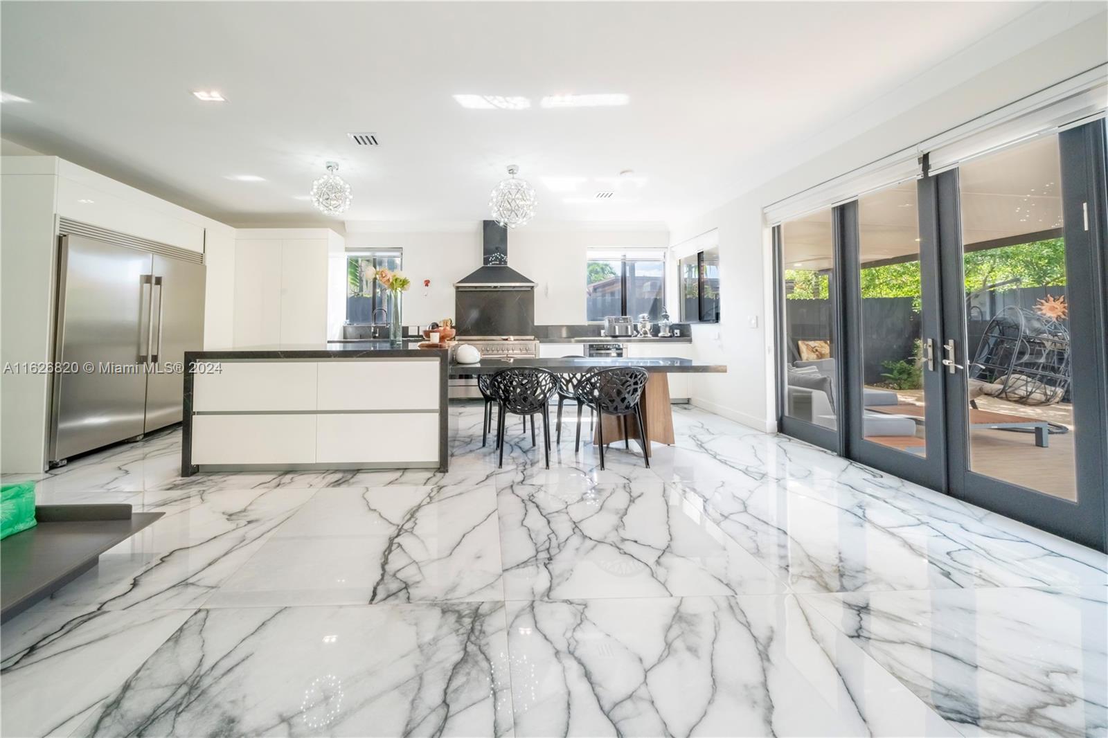 EASTERN SHORES - Residential
