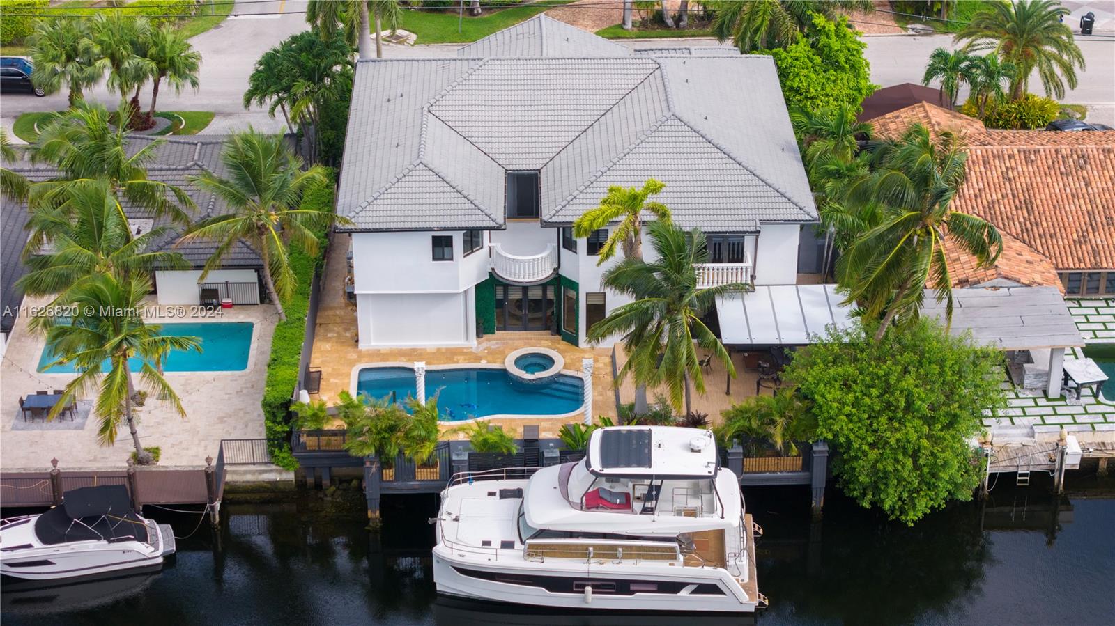EASTERN SHORES - Residential