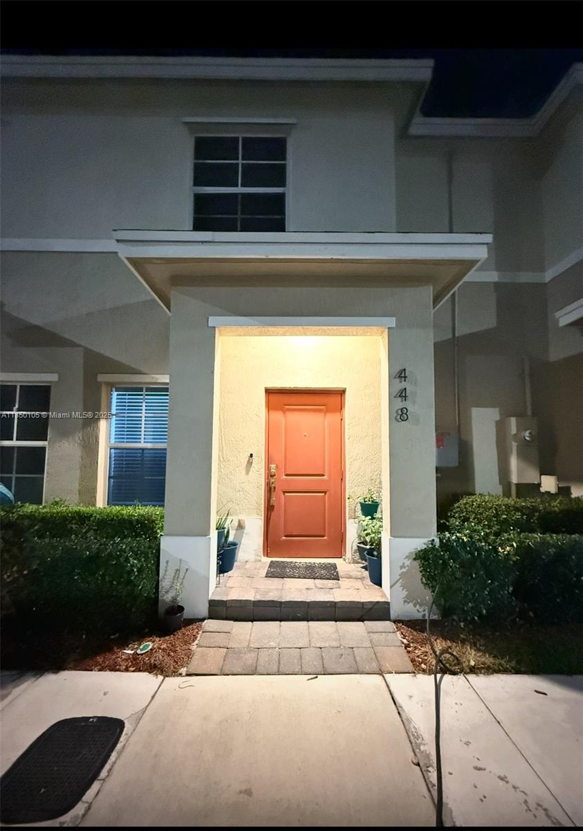Modern two-story villa for rent in the heart of Florida City. This 2-bed, 2.5-bath home is just 2 years old and fully upgraded. Features include elegant marble flooring throughout, brand new stainless steel appliances, a fully updated kitchen with modern finishes, new central A/C, and custom window treatments. Spacious open-concept living and dining area. Private fenced patio, perfect for entertaining or relaxing. Located minutes from the Florida Keys entrance and walking distance to the Outlet Mall of Homestead. Surrounded by new developments and close to Walmart, BJ’s, Home Depot, and major retailers. This home has solar panels and includes a fixed monthly electricity payment of $250.Move-in ready!