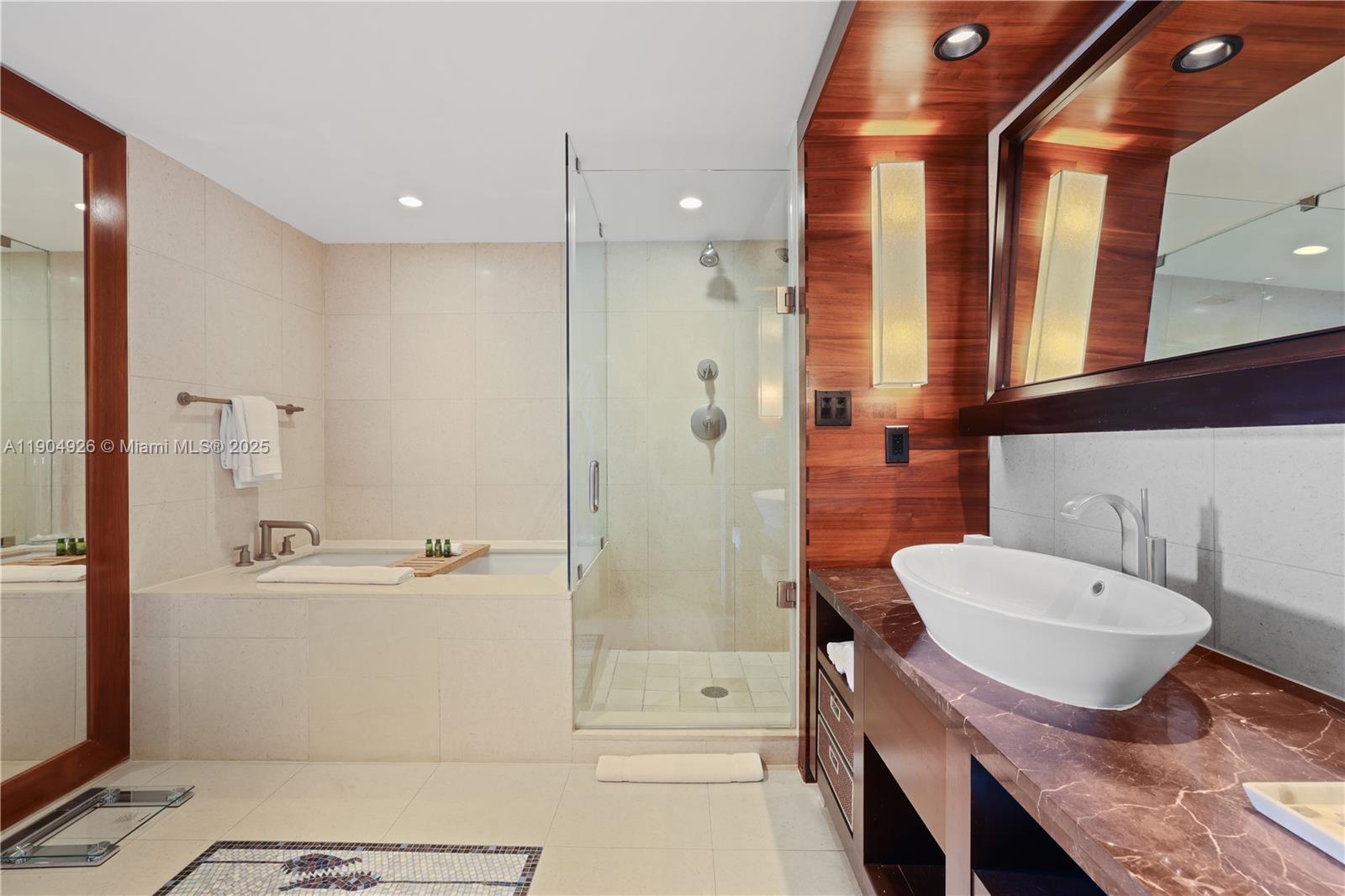 CENTRAL CARILLON BEACH CO - Residential Lease