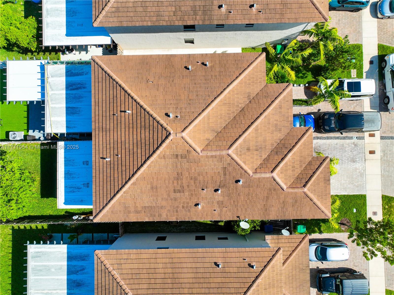 S ALLAPATTAH GARDENS - Residential