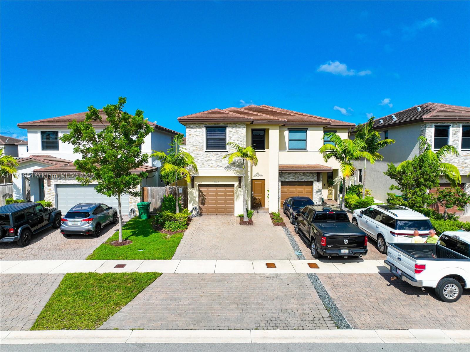 S ALLAPATTAH GARDENS - Residential