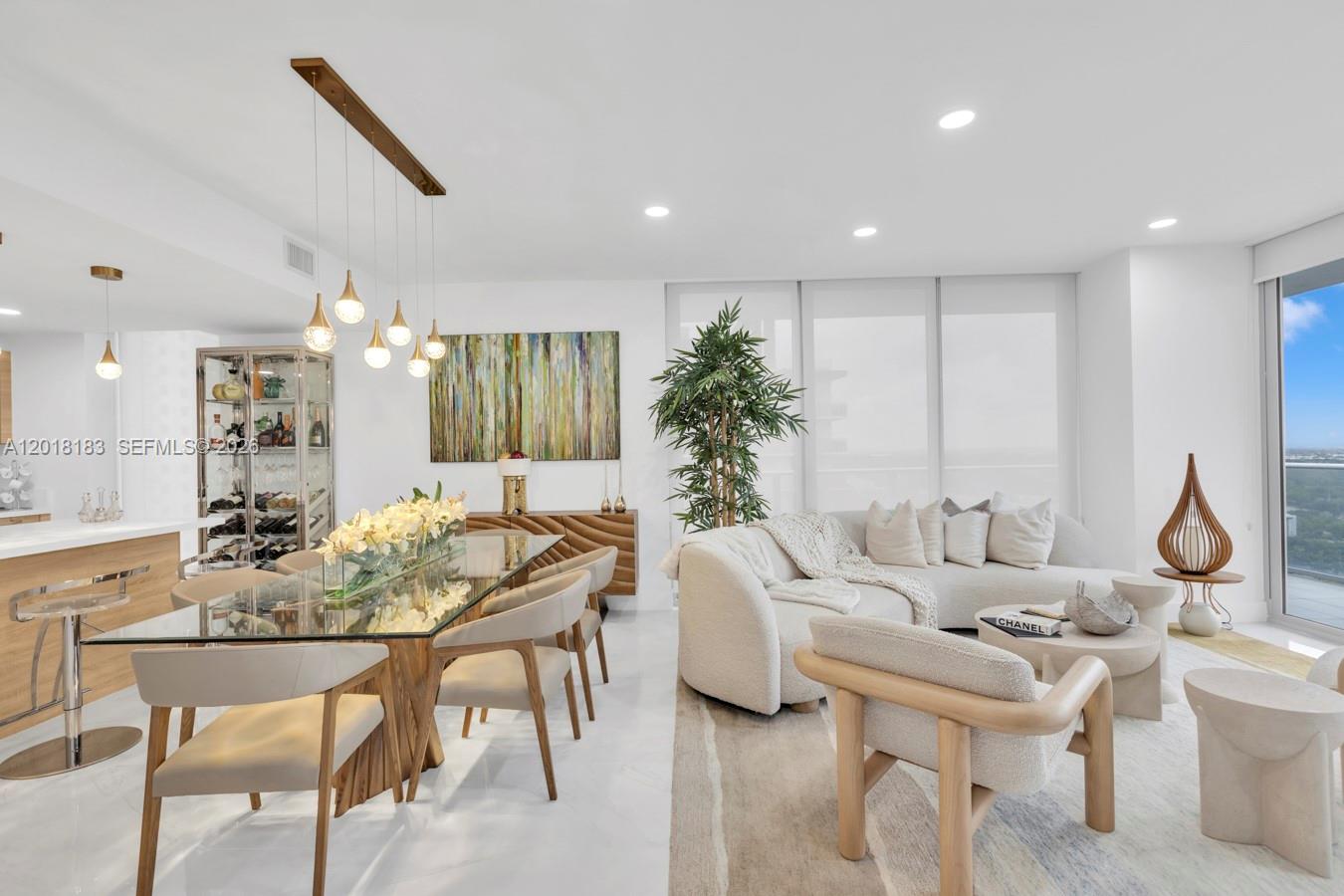 THE HARBOUR NORTH CONDO - Residential