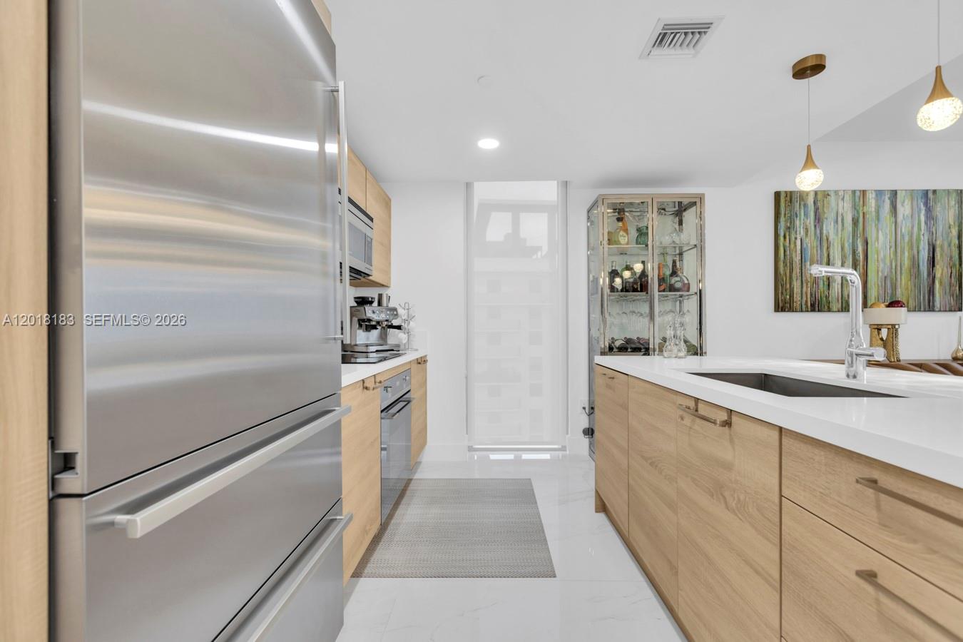 THE HARBOUR NORTH CONDO - Residential