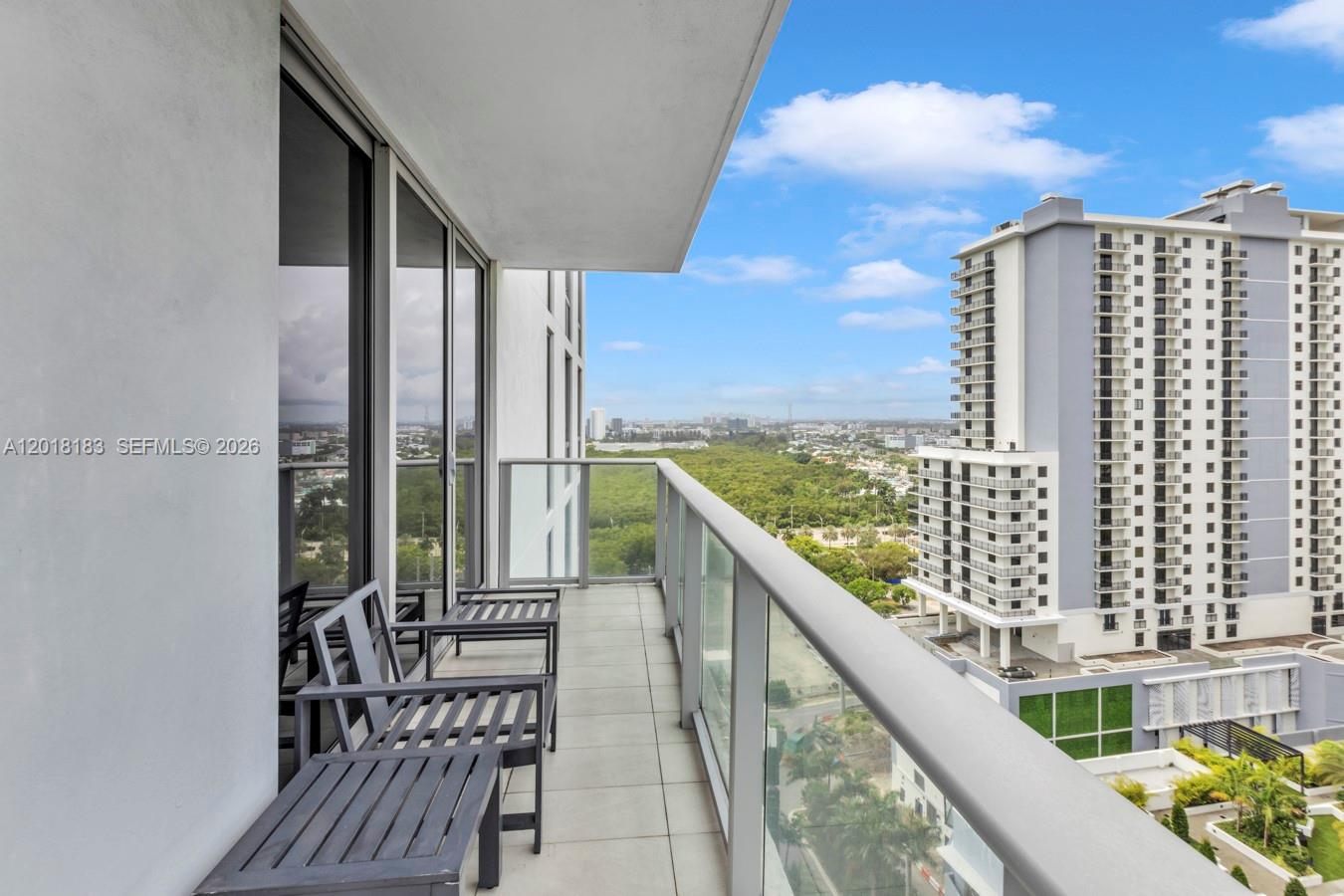 THE HARBOUR NORTH CONDO - Residential