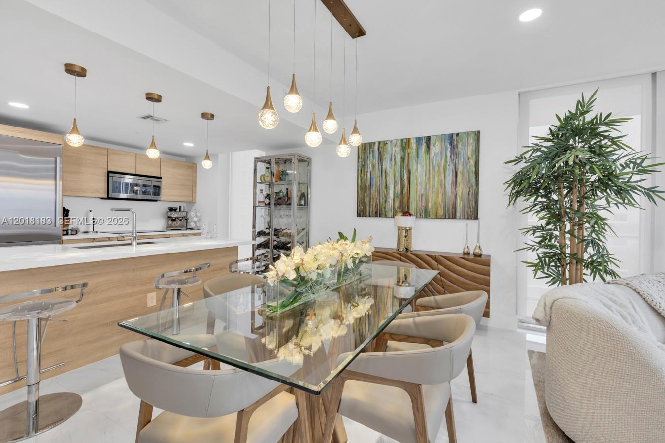 THE HARBOUR NORTH CONDO - Residential