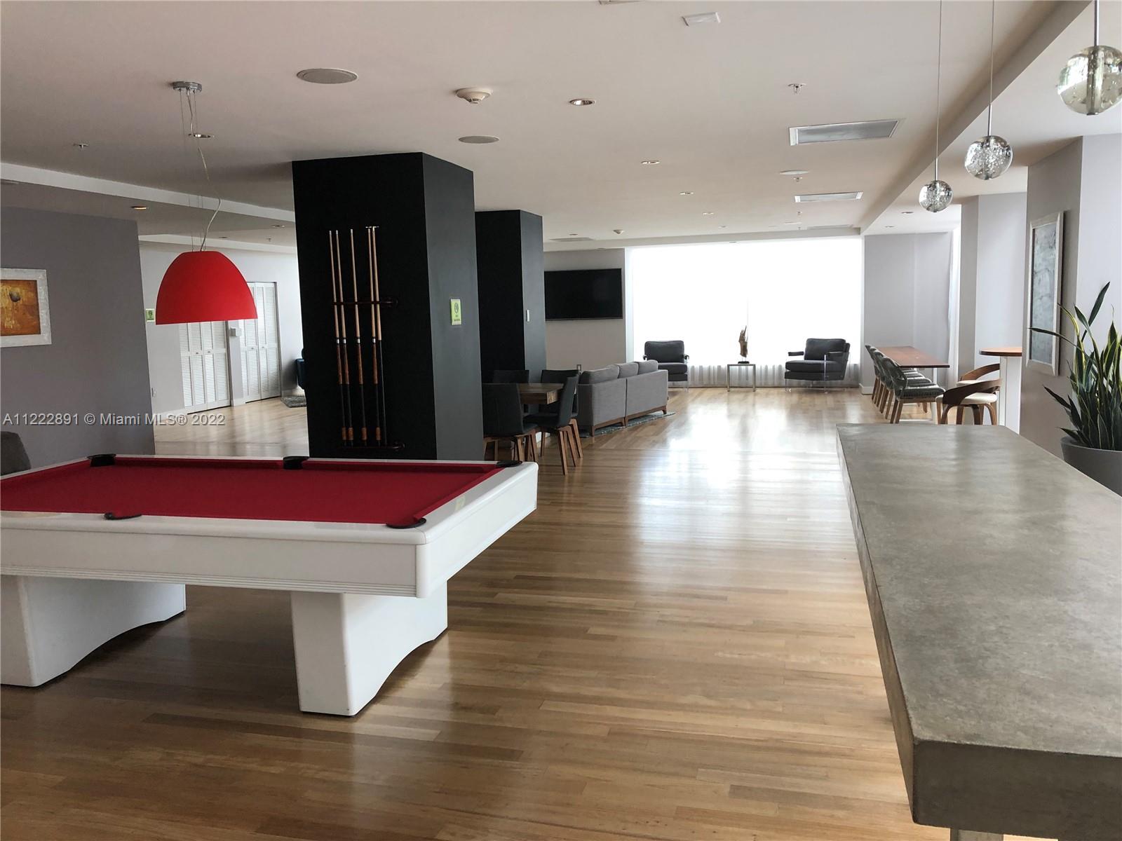 THE LOFT DOWNTOWN II COND - Residential