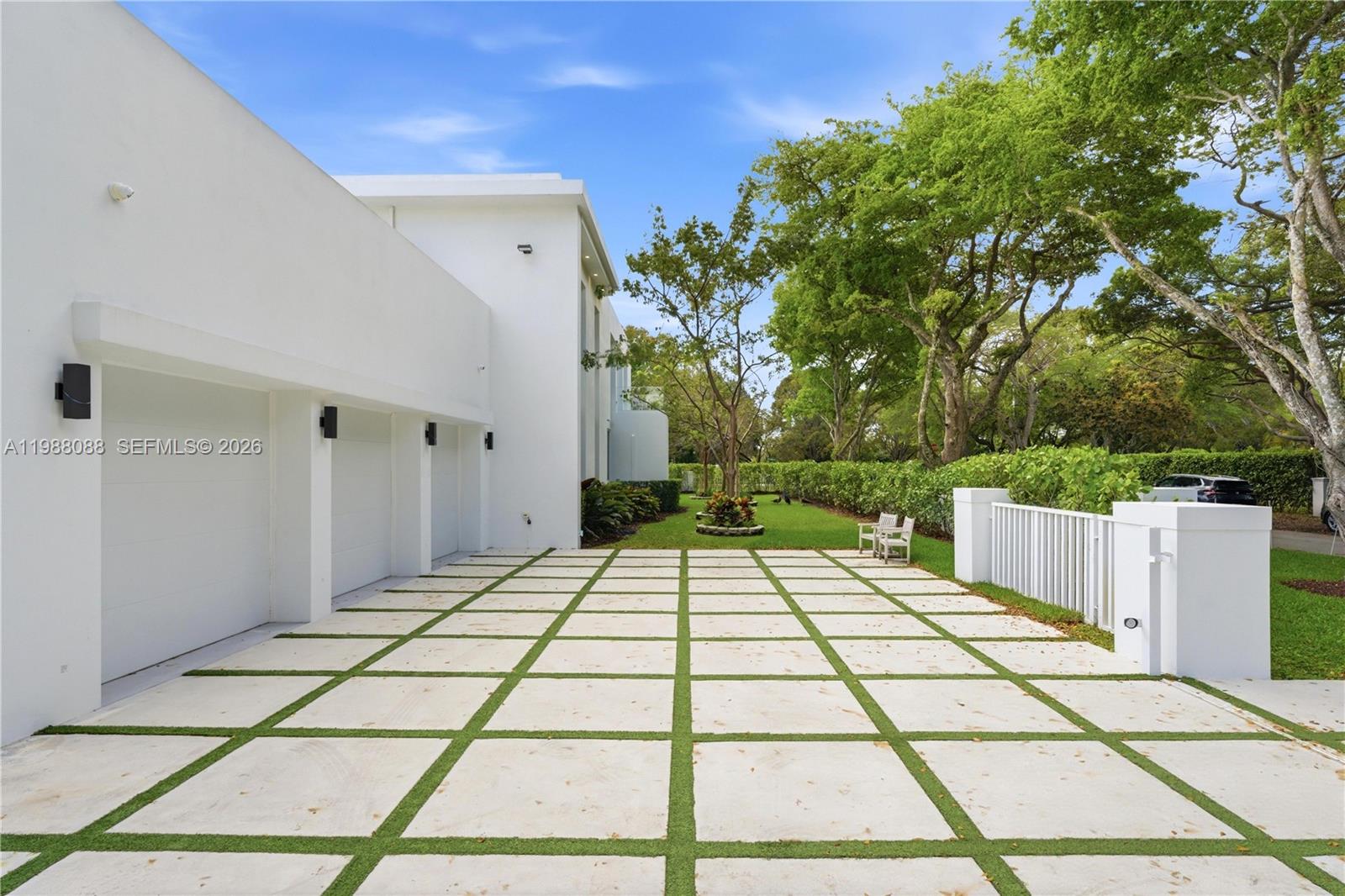 BAY RIDGE ESTS - Residential