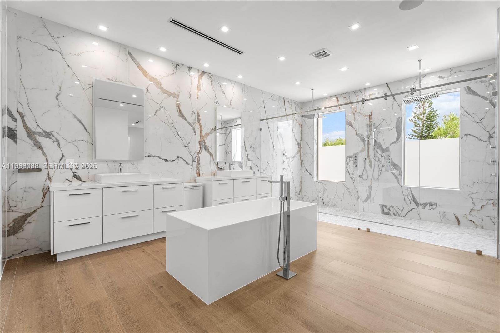 BAY RIDGE ESTS - Residential