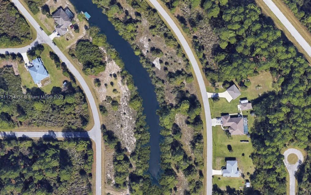 Port Charlotte 61 - Land