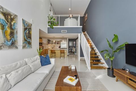 2020 N Bayshore TH103 Miami FL 33137