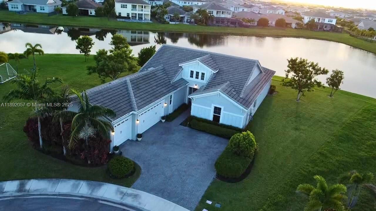 GROVES OF WESTLAKE - Residential