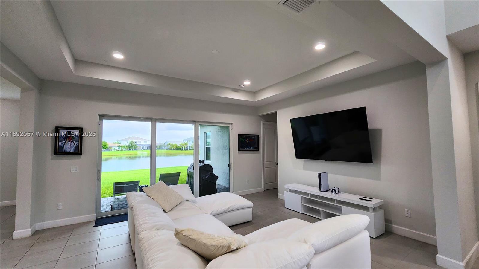 GROVES OF WESTLAKE - Residential