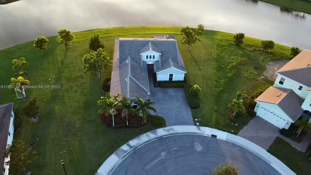 GROVES OF WESTLAKE - Residential