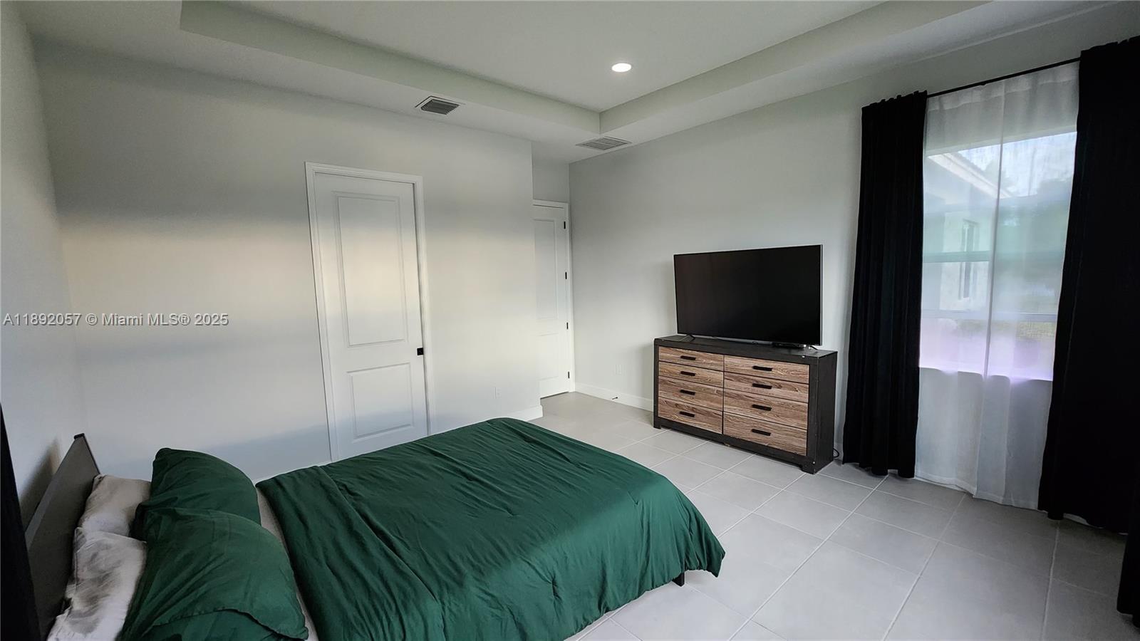 GROVES OF WESTLAKE - Residential