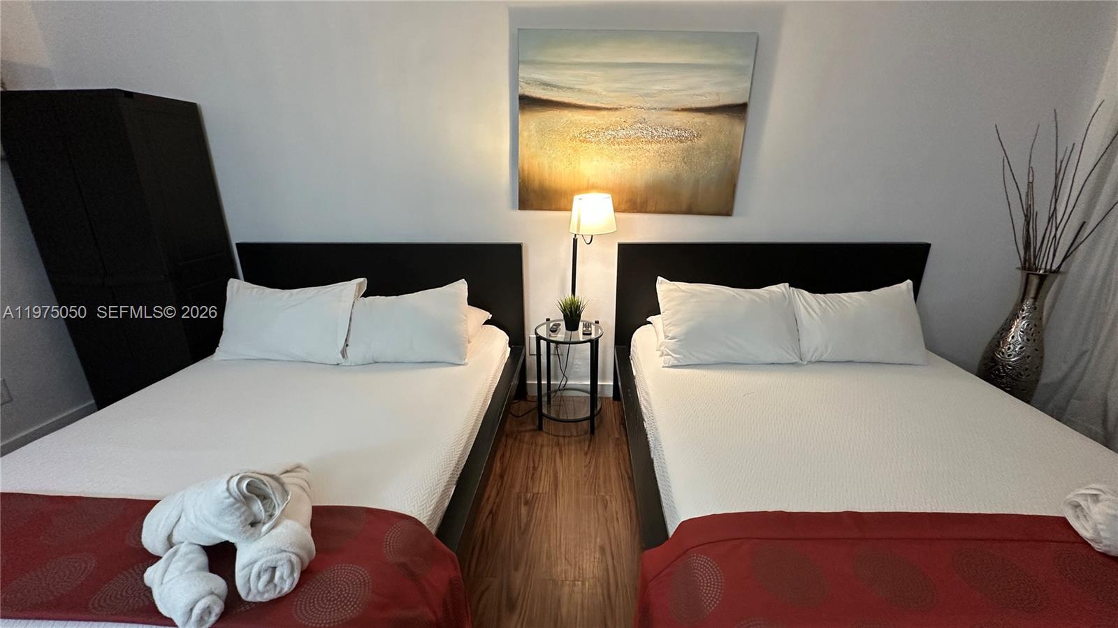 19201 Collins Ave 1029