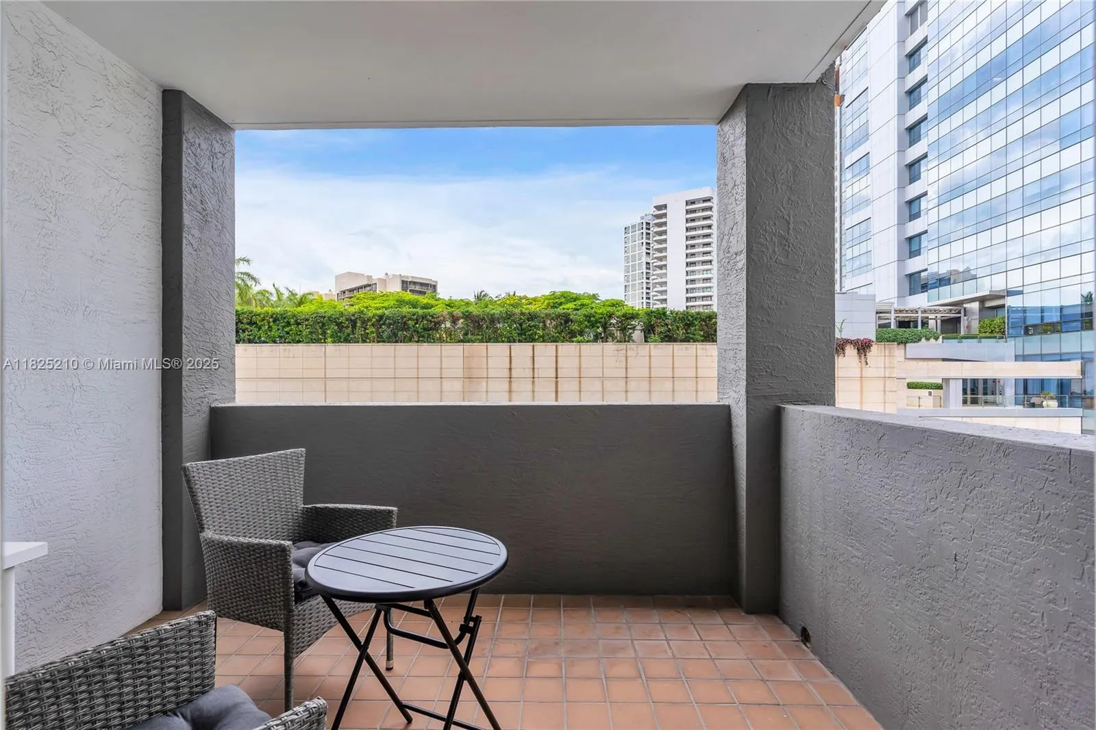 Miami, Florida 33131, United States, 2 Bedrooms Bedrooms, ,2 BathroomsBathrooms,Residential,Active,155102