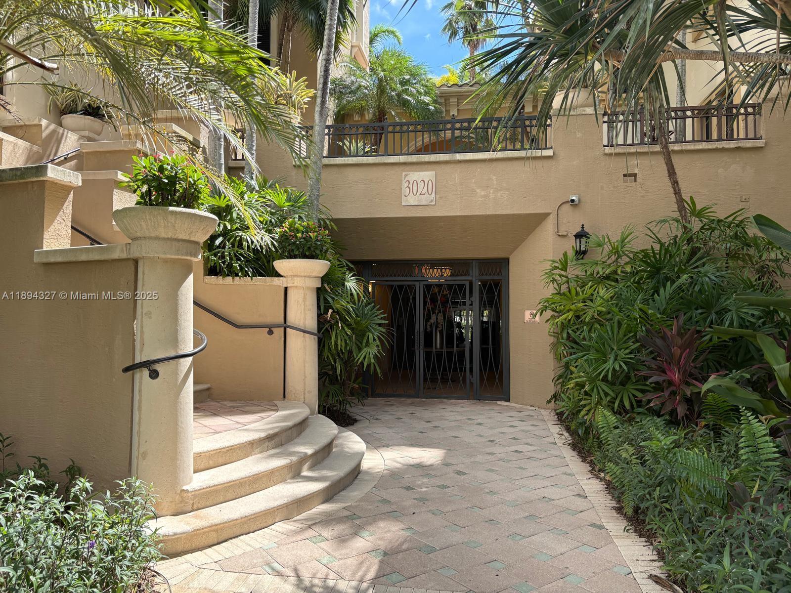 VILLA FLORA CONDO - Residential