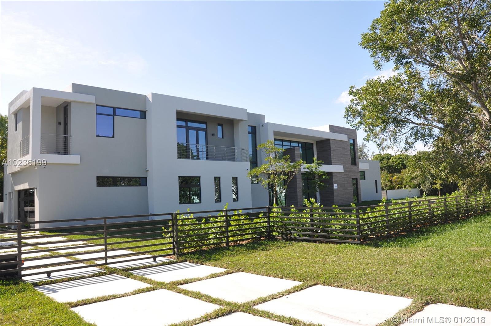 BRIERCLIFF SUB PINECREST - Residential