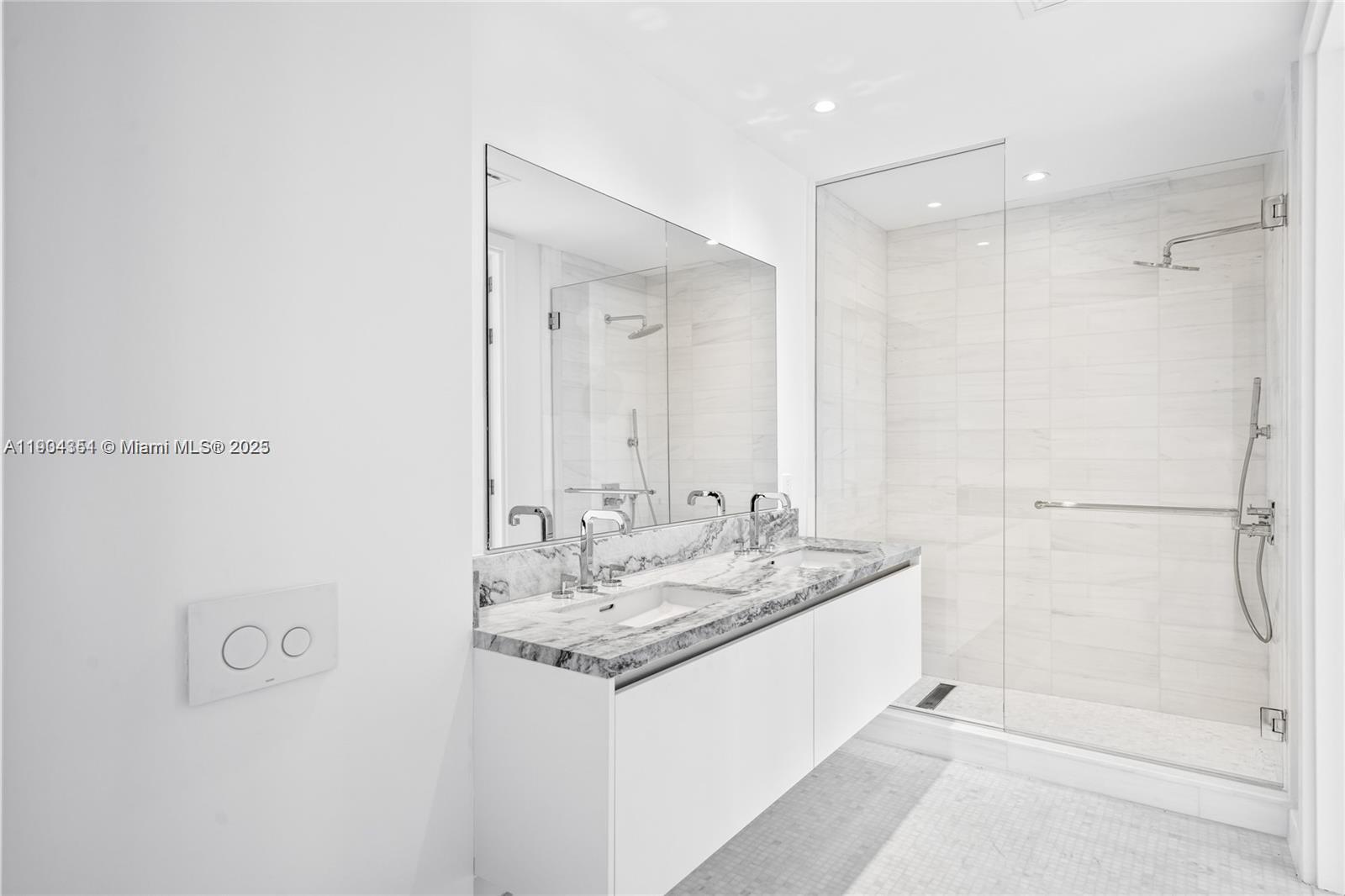 Missoni Baia Condo - Residential