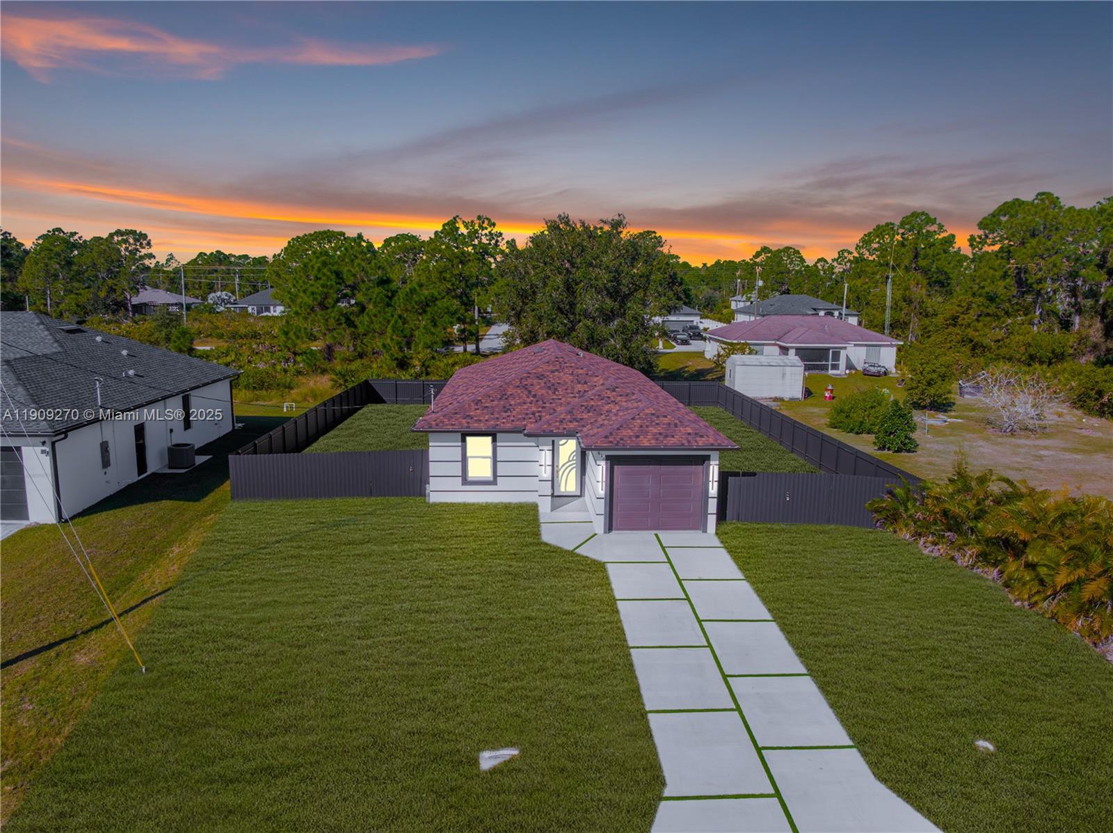 LEHIGH ACRES - Residential