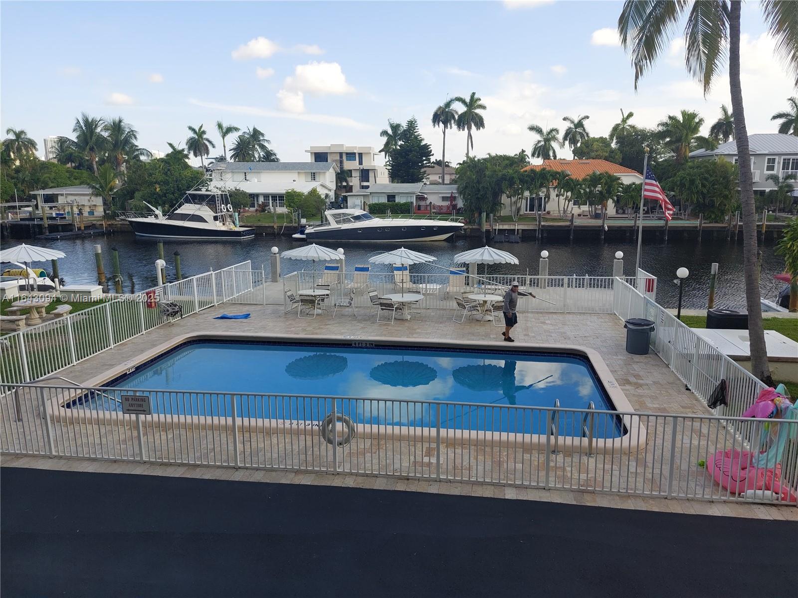 CROMWELL WEST CONDO - Residential